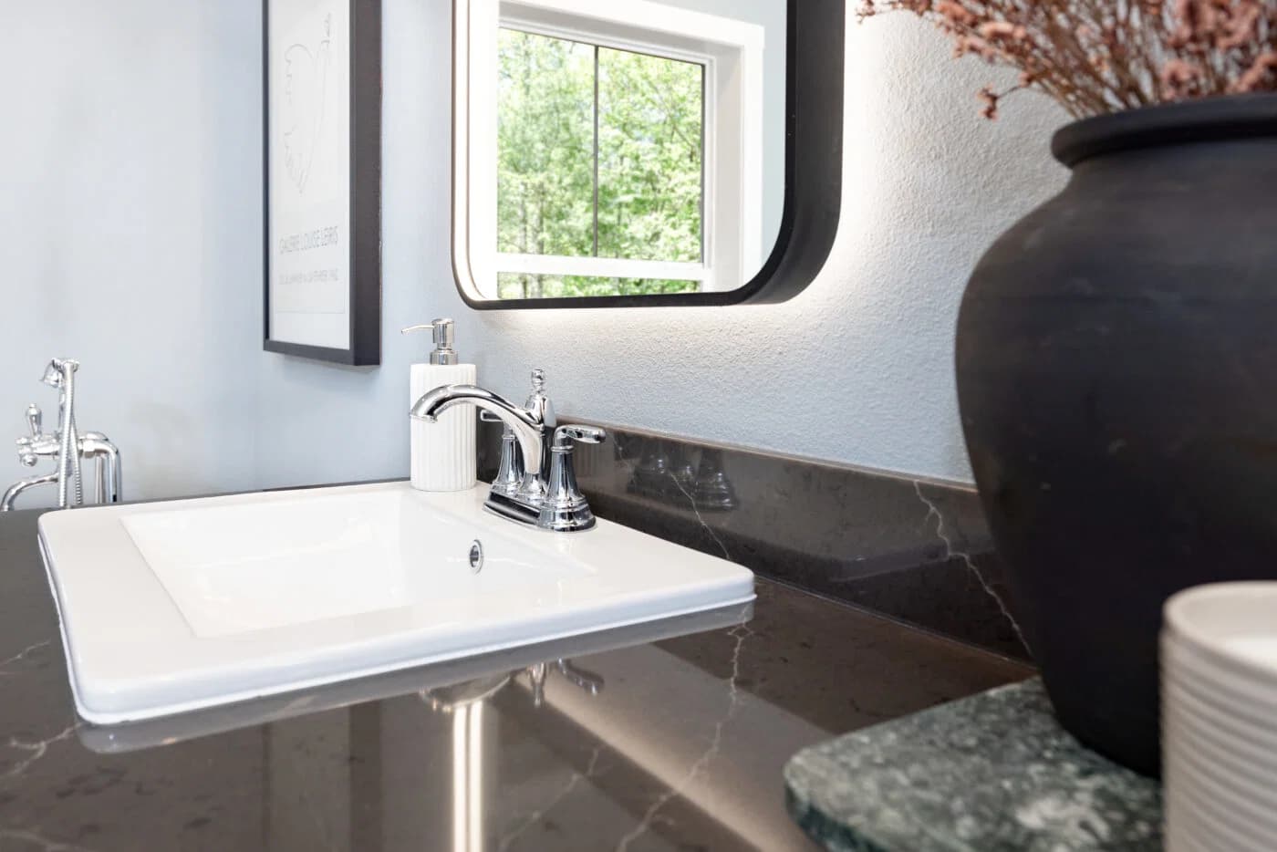 Encore bathroom home features