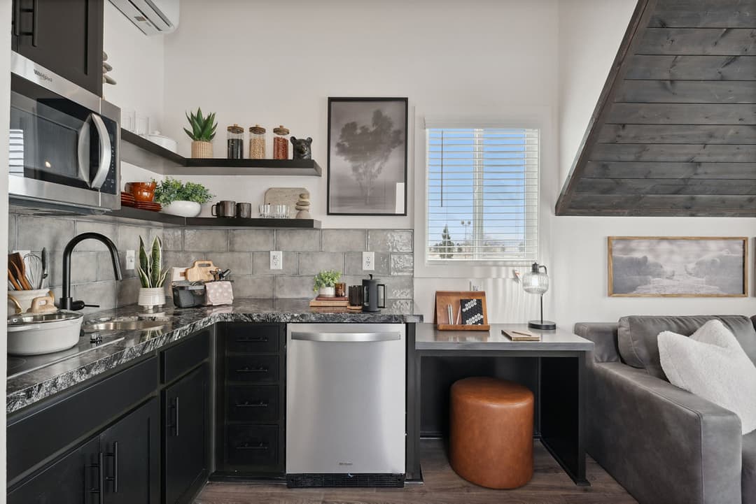 Ata-01 kitchen home features